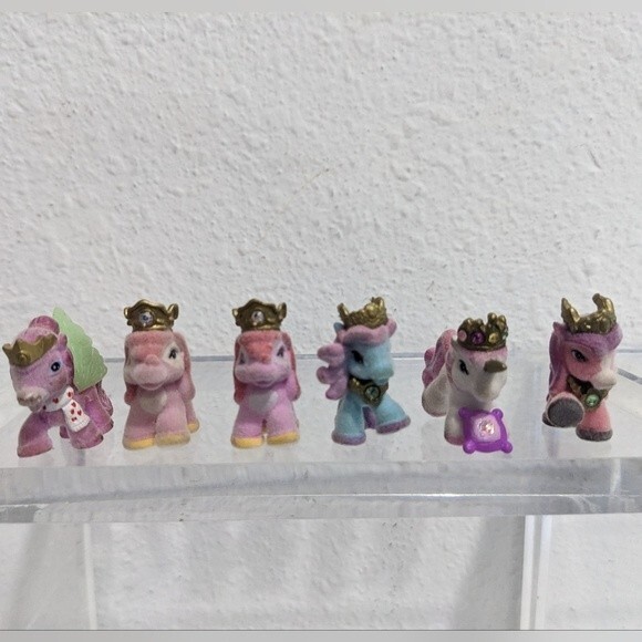 Filly Princess Pony, 1" Flocked Mini Figures, Lot of 6 - Picture 1 of 10